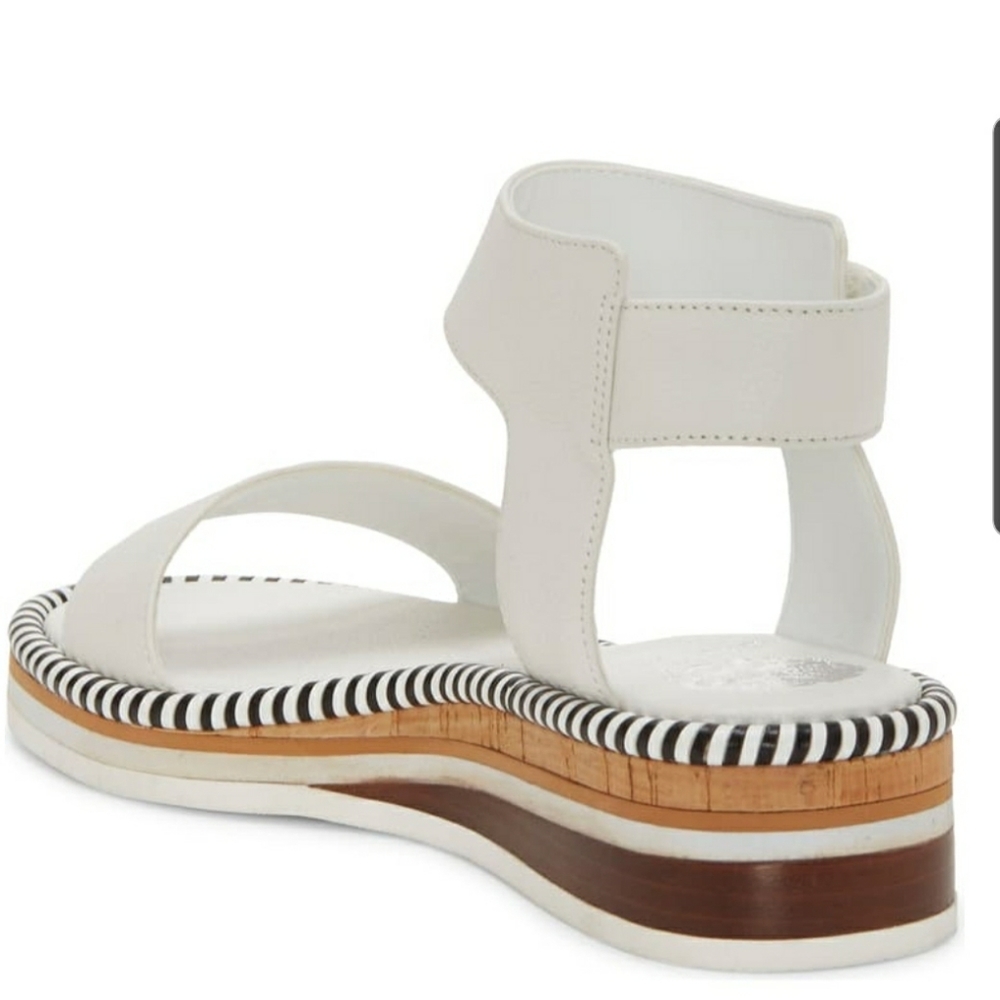 Vince Camuto
Moirina Stacked Platform Sandals - Picture 2 of 3